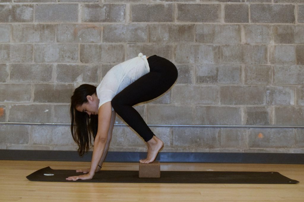 How to do Crow Pose - Bakasana 6 - Argentina Rosado Yoga